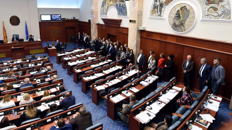 «Ριπές» Μόσχας για το Σκοπιανό – Ρωσικό ΥΠΕΞ: «Οι ΗΠΑ ενορχήστρωσαν μια απατηλή ψηφοφορία – Εκβίασαν και εξαγόρασαν βουλευτές»